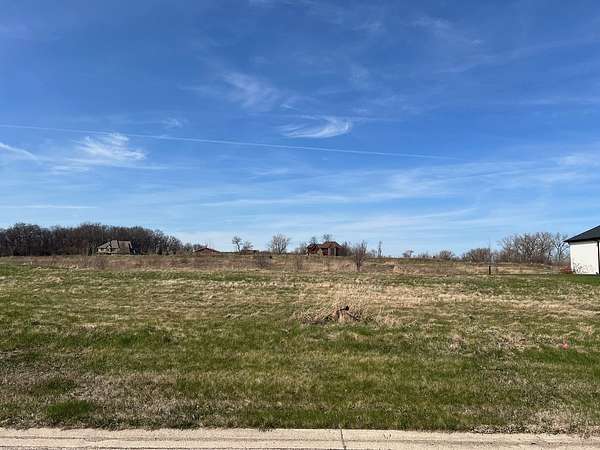 0.54 Acres of Residential Land for Sale in Lakewood, Illinois