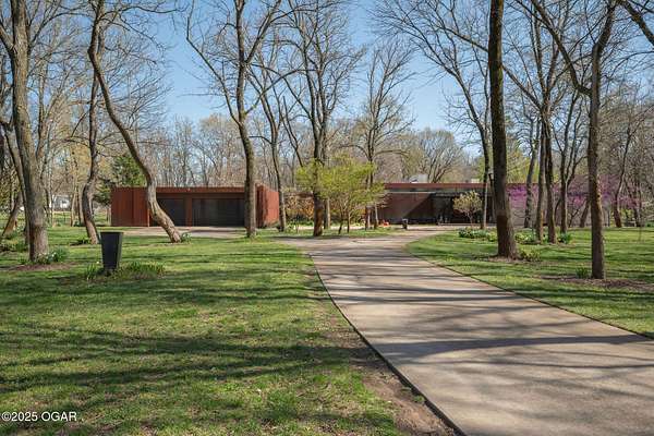 7 Acres of Residential Land with Home for Sale in Joplin, Missouri