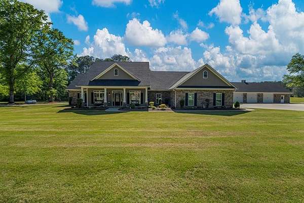 2.84 Acres of Residential Land with Home for Sale in Cataula, Georgia