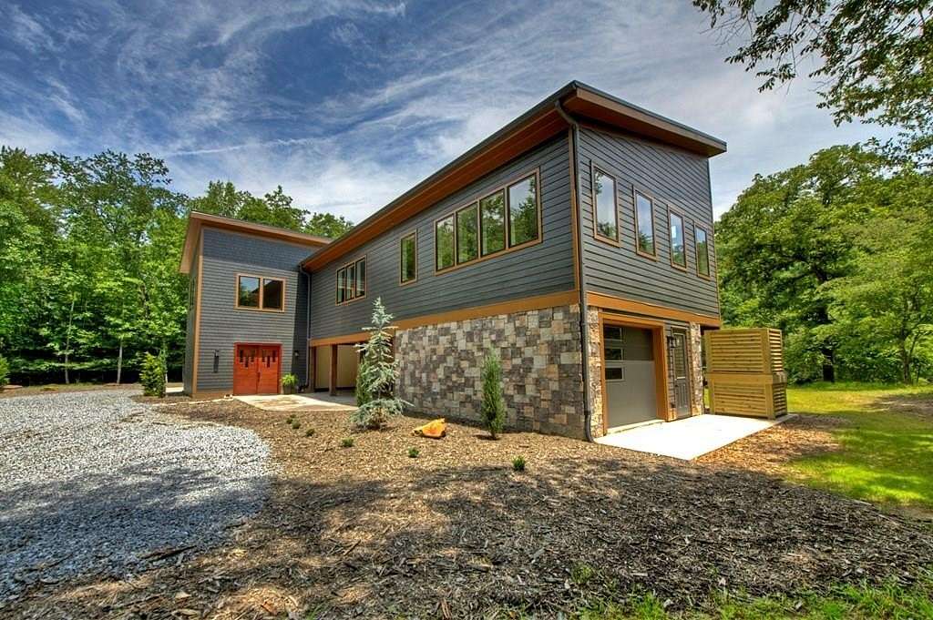 2 Acres of Residential Land with Home for Sale in Blue Ridge, Georgia