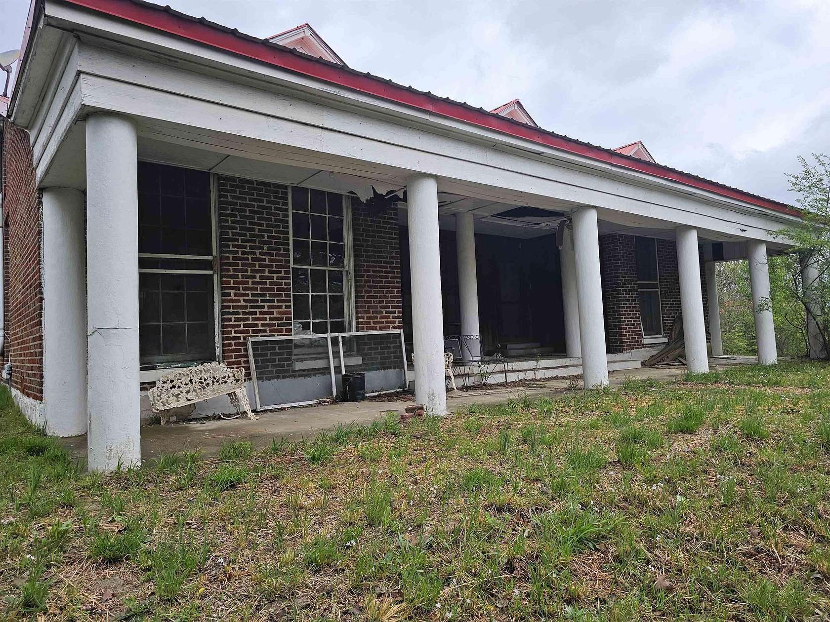 2.84 Acres of Improved Commercial Land for Sale in Mena, Arkansas