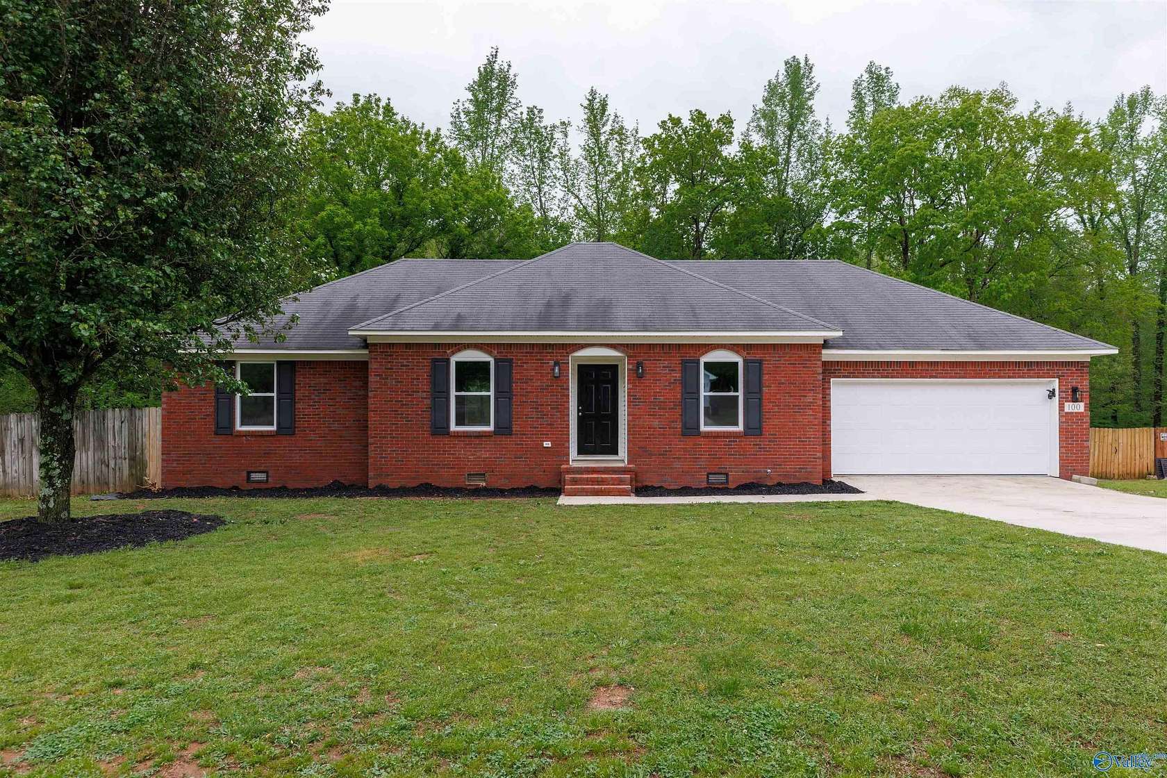 0.91 Acres of Residential Land with Home for Sale in Toney, Alabama