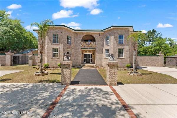 3.78 Acres of Residential Land with Home for Sale in Keystone Heights, Florida