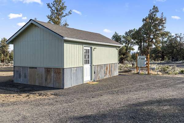 10 Acres of Land for Sale in Bend, Oregon