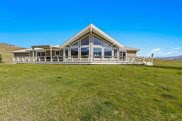 20 Acres of Land with Home for Sale in Pollock, Idaho