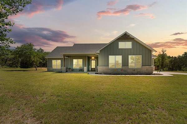 2 Acres of Residential Land with Home for Sale in Glen Rose, Texas