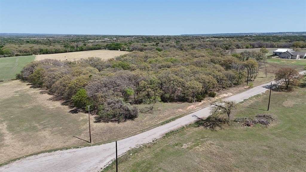 8 Acres of Residential Land for Sale in Iredell, Texas