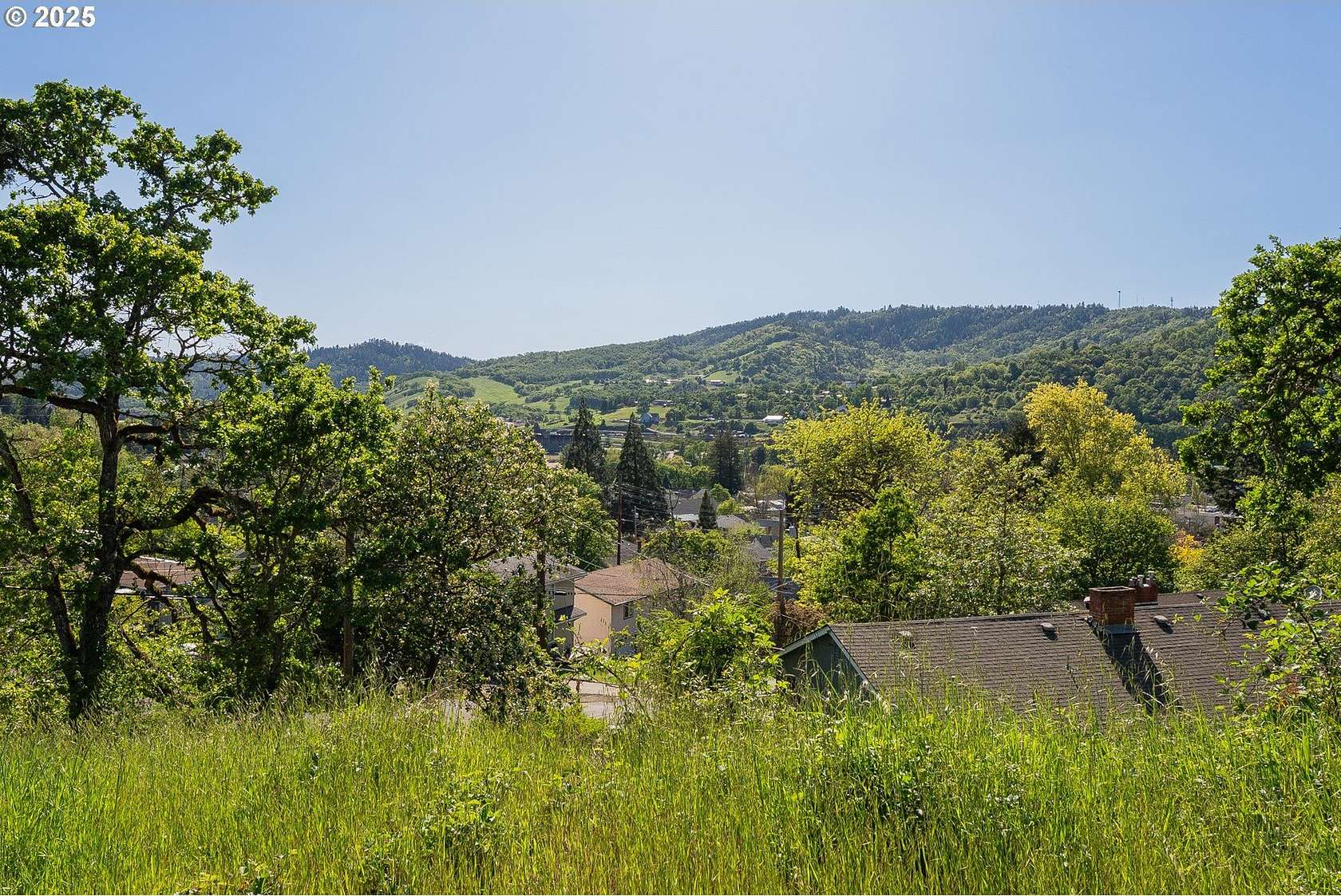 0.2 Acres of Residential Land for Sale in Roseburg, Oregon