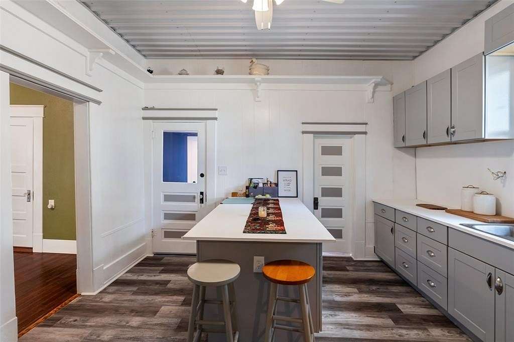 4.75 Acres of Residential Land with Home for Sale in Honey Grove, Texas