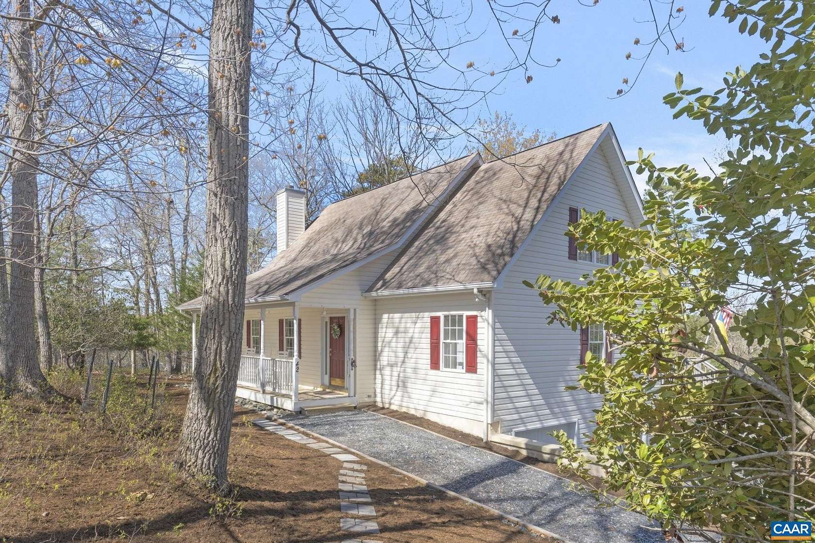 1.83 Acres of Residential Land with Home for Sale in Palmyra, Virginia