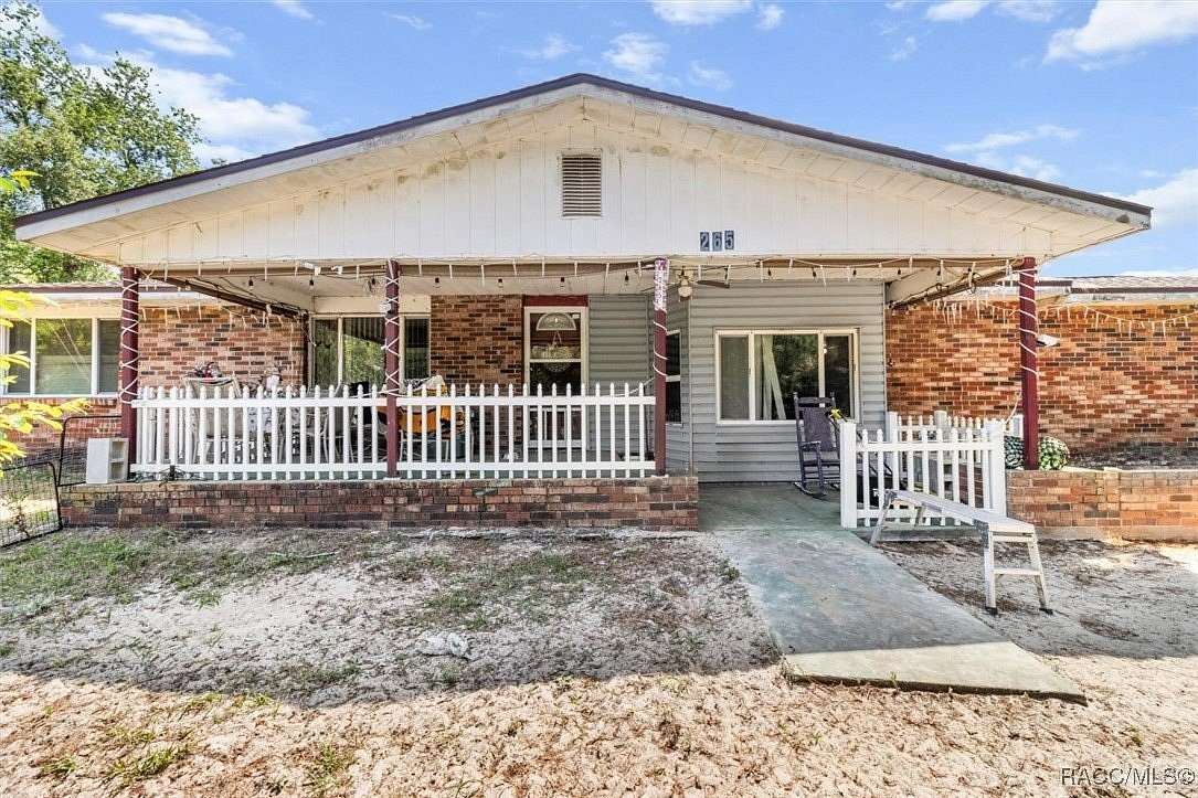 3 Acres of Residential Land with Home for Sale in Lecanto, Florida