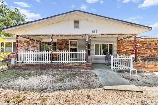 3 Acres of Residential Land with Home for Sale in Lecanto, Florida