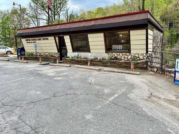 1.62 Acres of Improved Commercial Land for Sale in Topton, North Carolina