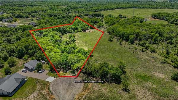 5 Acres of Residential Land for Sale in Weatherford, Texas
