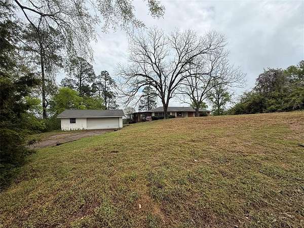 1.52 Acres of Residential Land with Home for Sale in Troup, Texas