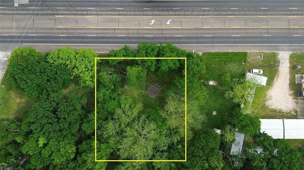 0.42 Acres of Commercial Land for Sale in Trinidad, Texas