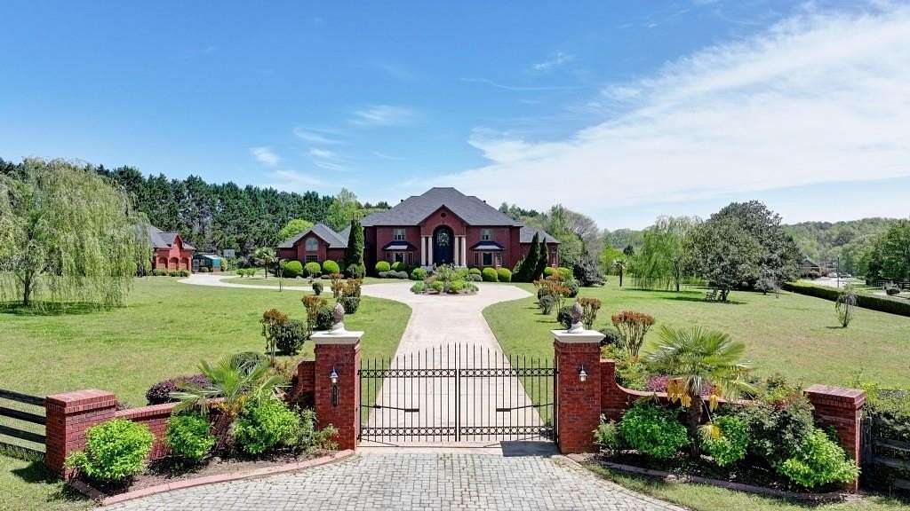 5.48 Acres of Residential Land with Home for Sale in Cumming, Georgia