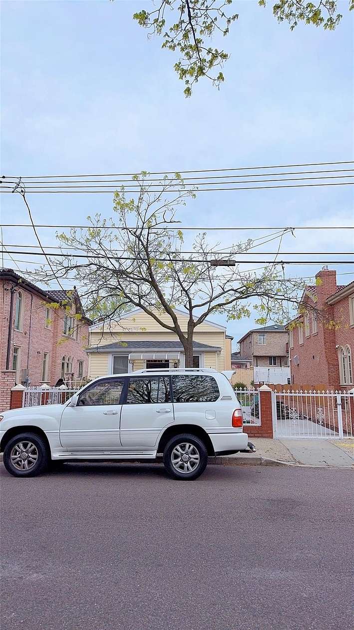 0.09 Acres of Land for Sale in South Ozone Park, New York