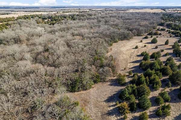 22 Acres of Land for Sale in Sparks, Oklahoma