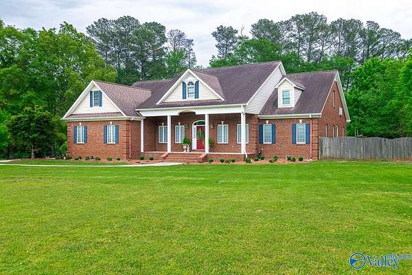 3.5 Acres of Residential Land with Home for Sale in Hartselle, Alabama