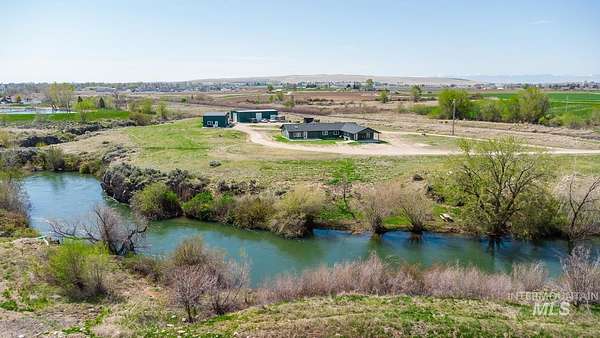 4.48 Acres of Residential Land with Home for Sale in Kuna, Idaho