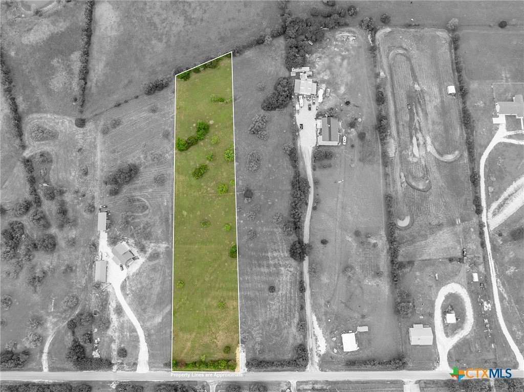 3 Acres of Residential Land for Sale in Gatesville, Texas