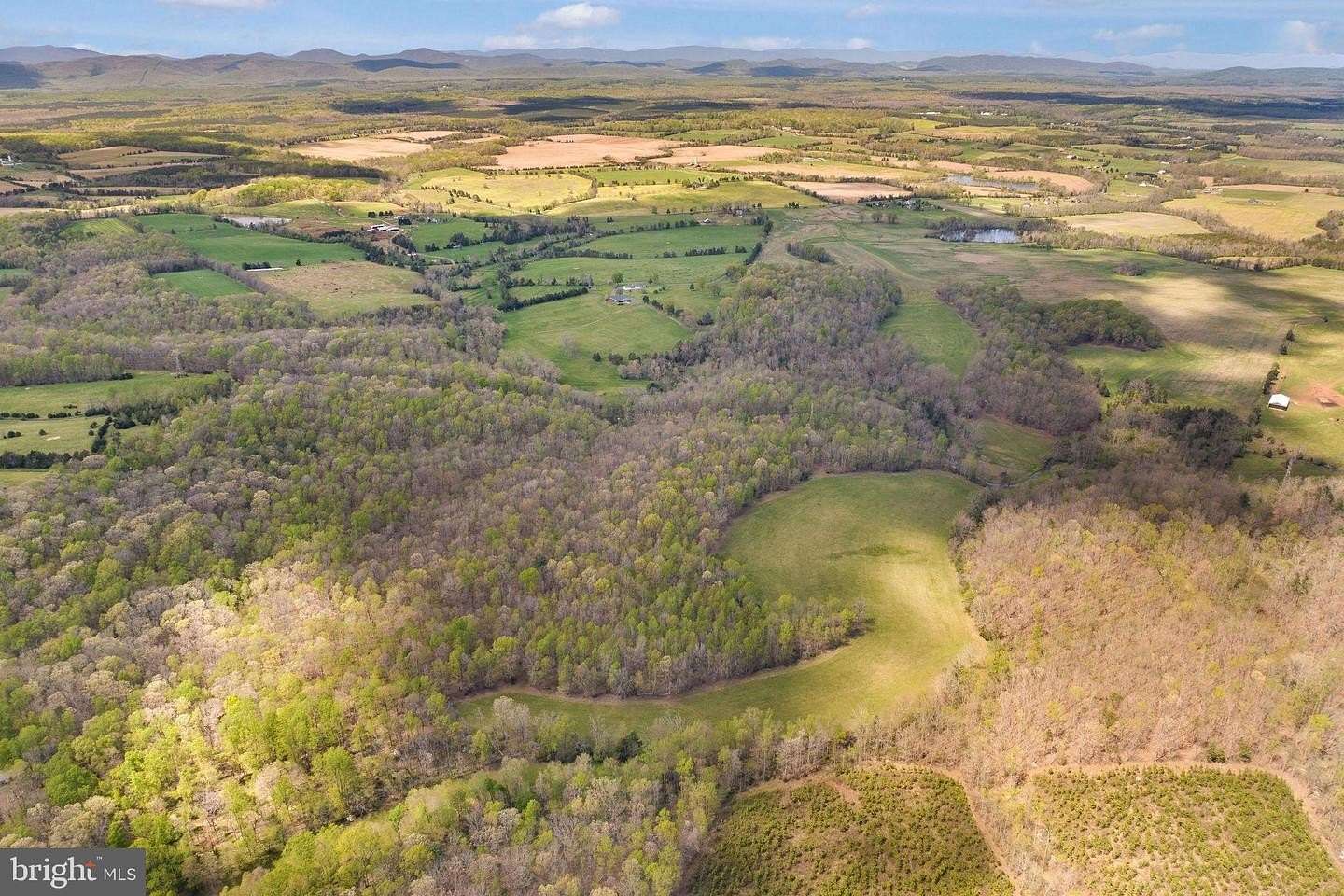 403 Acres of Land with Home for Sale in Scottsville, Virginia