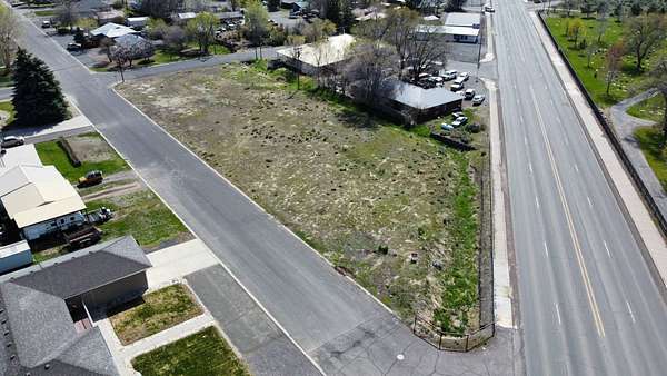0.72 Acres of Commercial Land for Sale in Burns, Oregon