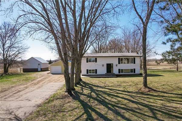 3 Acres of Residential Land with Home for Sale in Wyanett Township, Minnesota