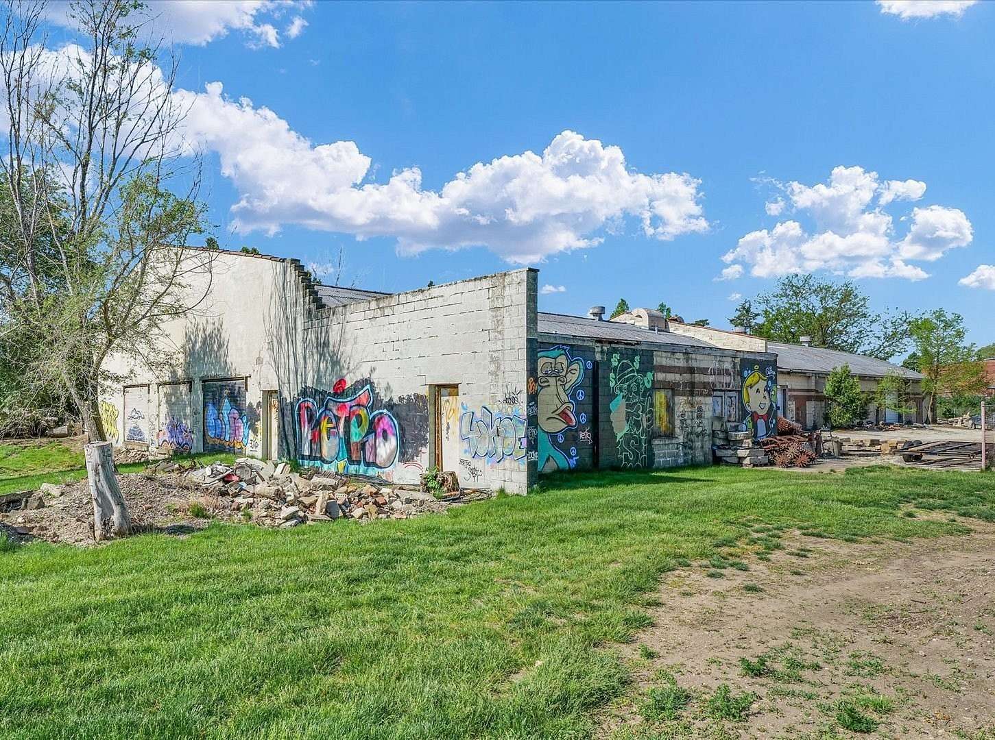 2 Acres of Improved Commercial Land for Sale in Rantoul, Illinois