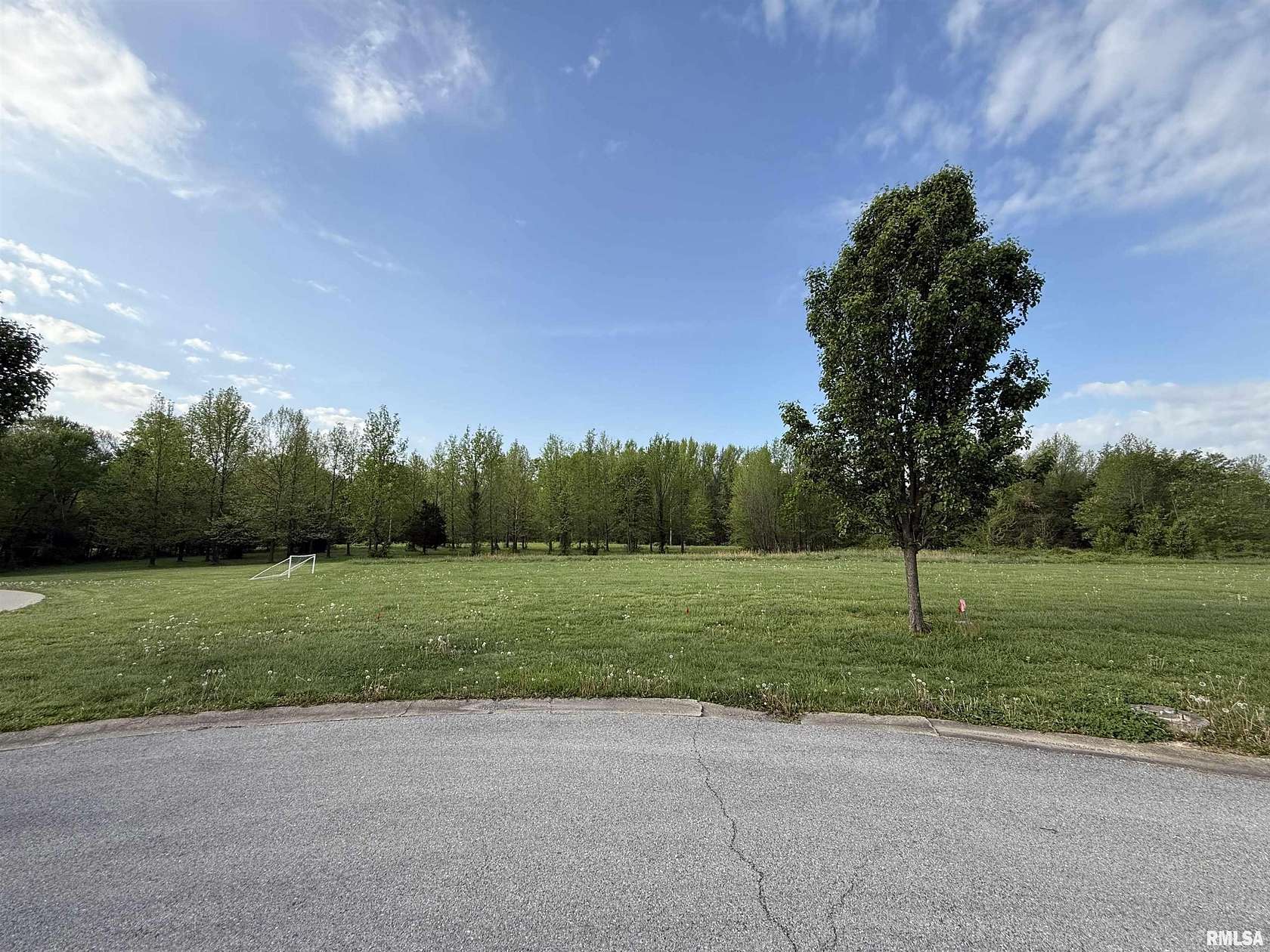 1.5 Acres of Residential Land for Sale in Marion, Illinois