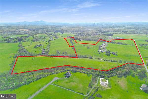 92.9 Acres of Land with Home for Sale in Leesburg, Virginia