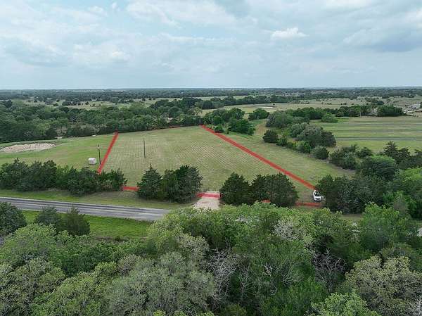 3.13 Acres of Land for Sale in Schulenburg, Texas