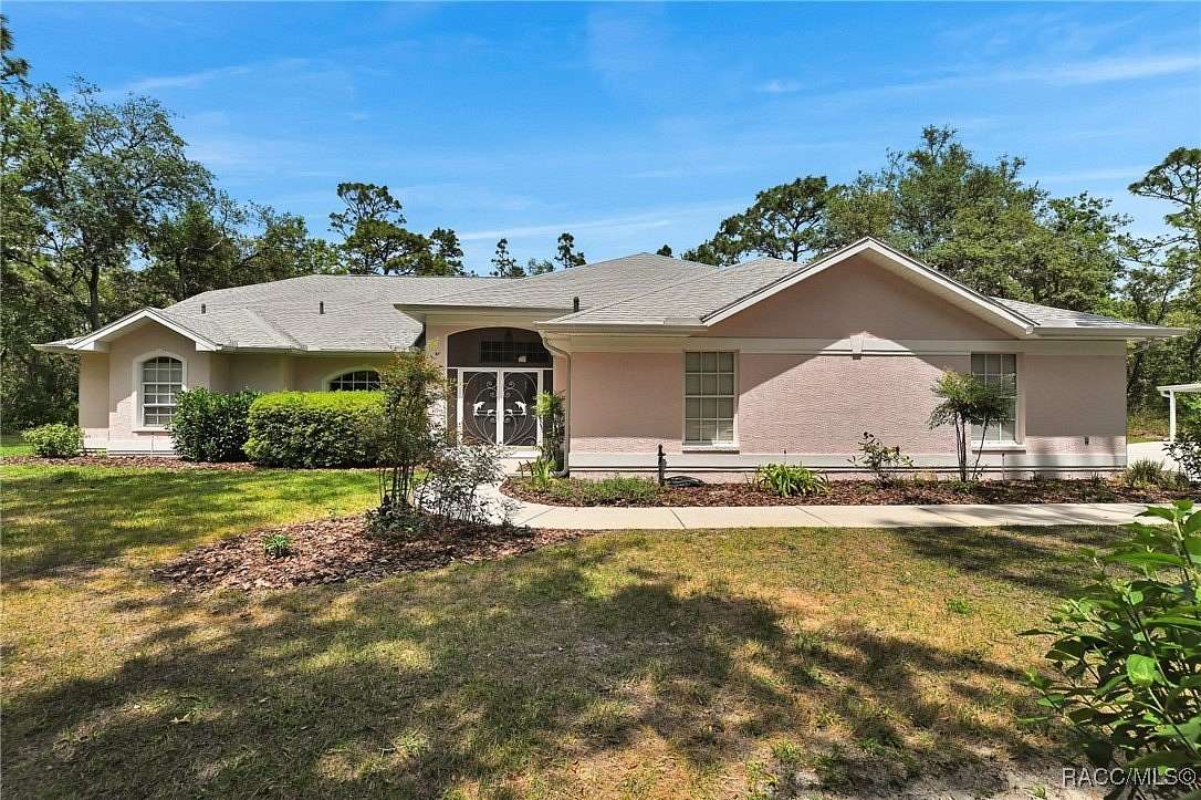 2.75 Acres of Residential Land with Home for Sale in Beverly Hills, Florida