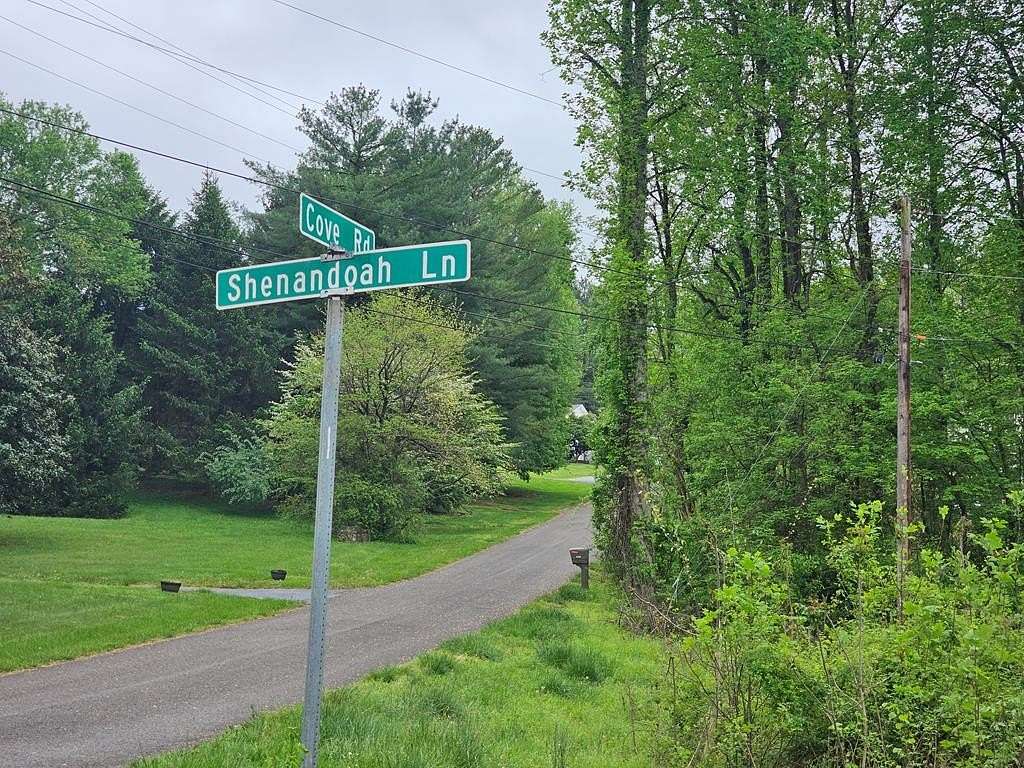 1.24 Acres of Residential Land for Sale in Cookeville, Tennessee