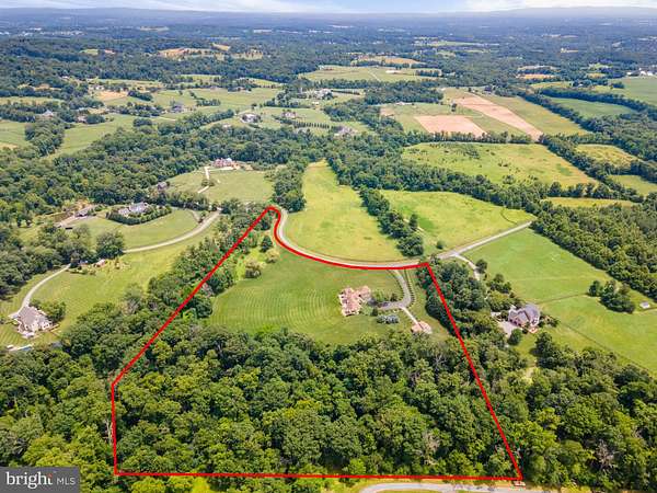 16.2 Acres of Land with Home for Sale in Bluemont, Virginia