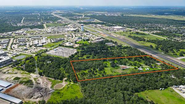 17 Acres of Mixed-Use Land for Sale in College Station, Texas