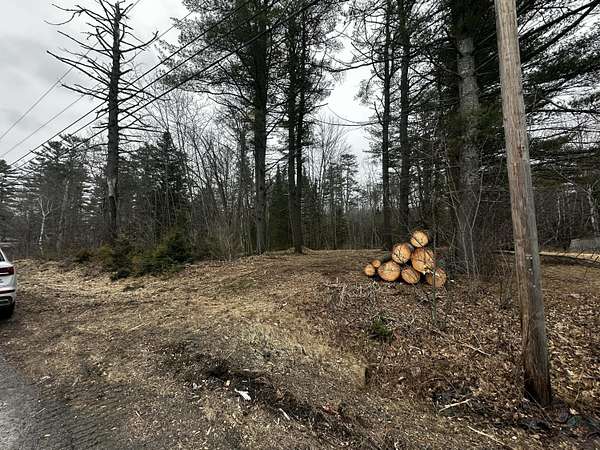 1 Acre of Residential Land for Sale in Skowhegan, Maine