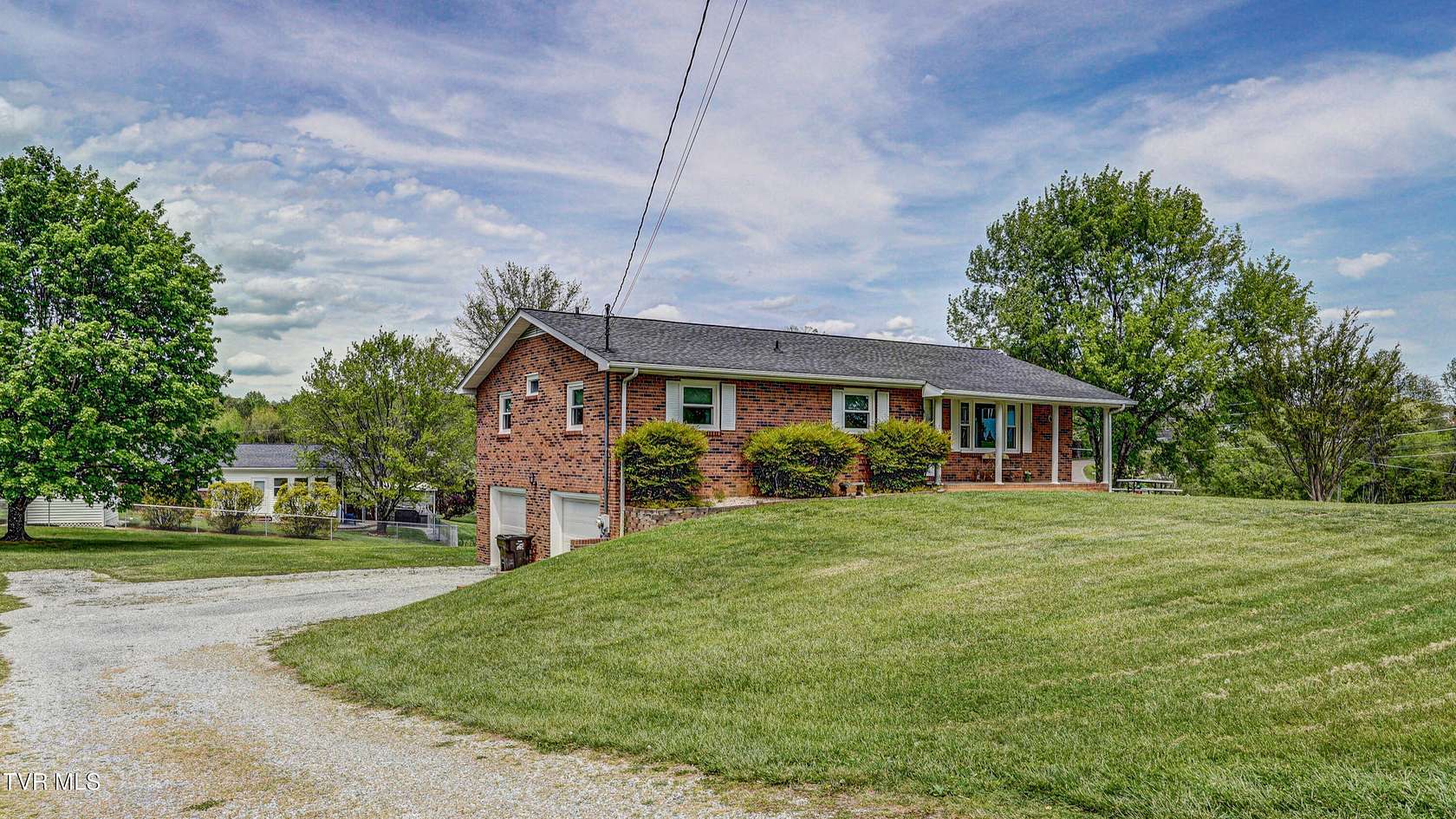 1.59 Acres of Residential Land with Home for Sale in Piney Flats, Tennessee