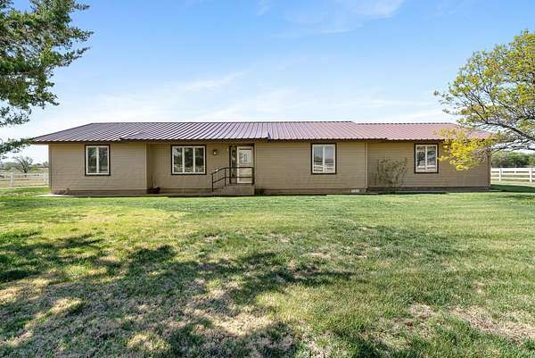 5 Acres of Land with Home for Sale in Hereford, Texas