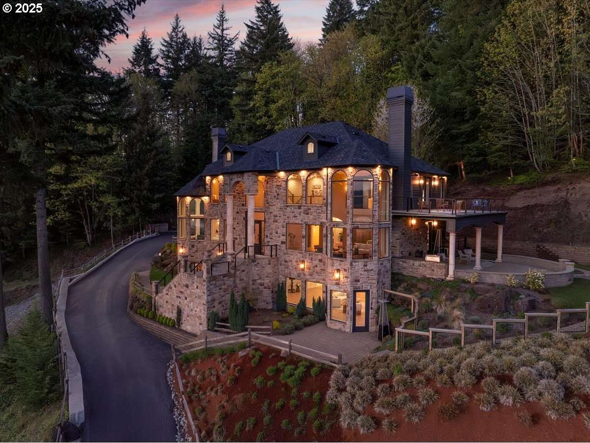 5.77 Acres of Residential Land with Home for Sale in Washougal, Washington