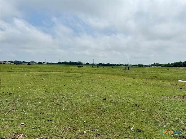 10 Acres of Land for Sale in Moody, Texas