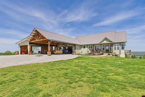 130 Acres of Recreational Land with Home for Sale in Yellville, Arkansas