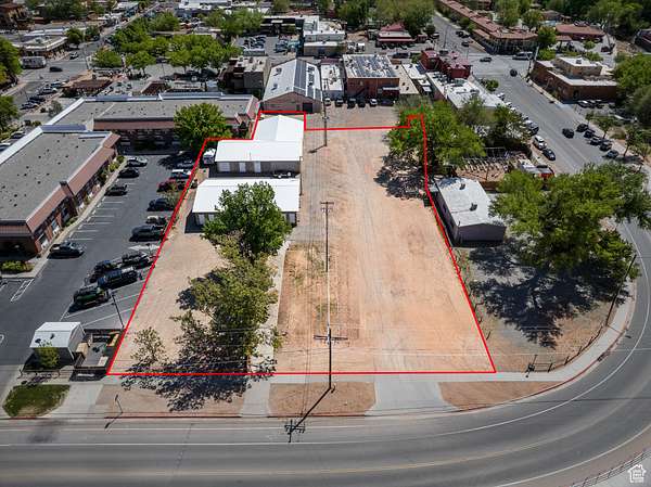 1 Acre of Mixed-Use Land for Sale in Moab, Utah