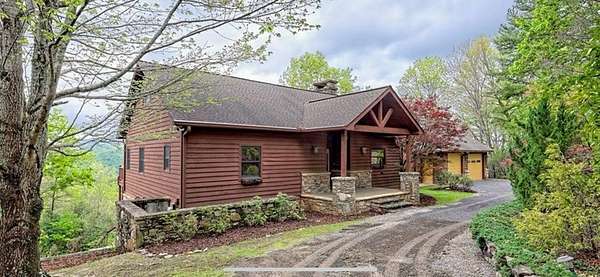 2 Acres of Residential Land with Home for Sale in Hiawassee, Georgia