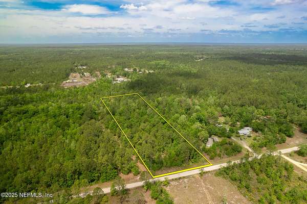 5.4 Acres of Residential Land for Sale in Keystone Heights, Florida