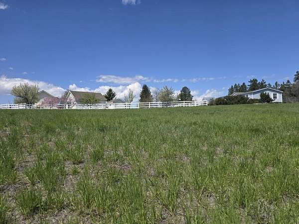 0.37 Acres of Residential Land for Sale in Chiloquin, Oregon