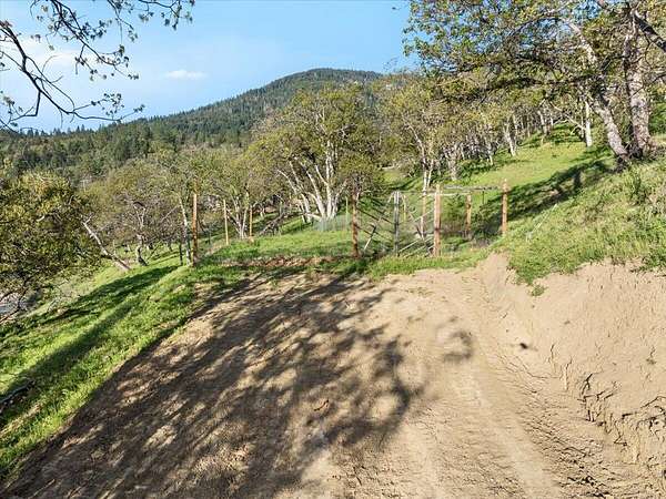 10.3 Acres of Land for Sale in Ashland, Oregon