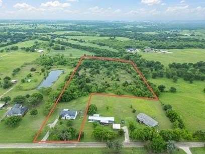 5.6 Acres of Residential Land with Home for Sale in Ennis, Texas