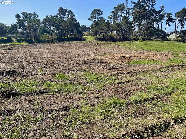 0.17 Acres of Residential Land for Sale in Bandon, Oregon